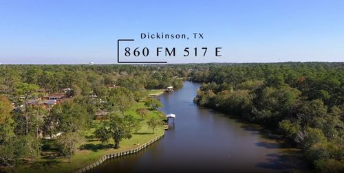 860 Pine Dr, Dickinson, TX, 77539 | Card Image