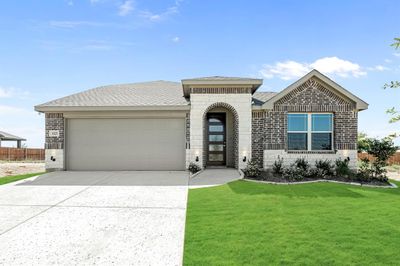 1325 Grand Meadows Drive, House other with 5 bedrooms, 3 bathrooms and null parking in Godley TX | Image 1