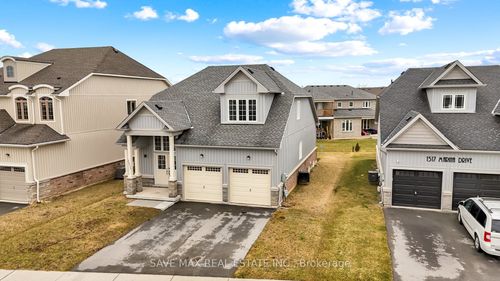 1511 Marina Dr, Fort Erie, ON, L2A0C7 | Card Image