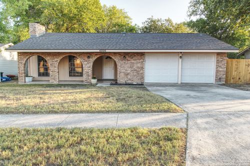6506 Robin Frst, San Antonio, TX, 78239-3220 | Card Image