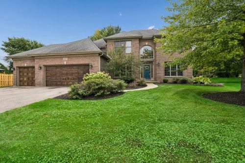 2071 Tunbridge Trl, Algonquin, IL, 60102-6023 | Card Image
