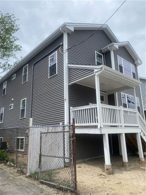 11 Chambers Street, Providence, RI, 02907 | Card Image