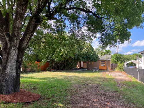 2315 Harding St, Hollywood, FL, 33020-2346 | Card Image