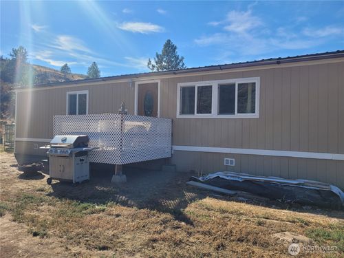 20 Round Up Rd, Oroville, WA, 98844-9599 | Card Image