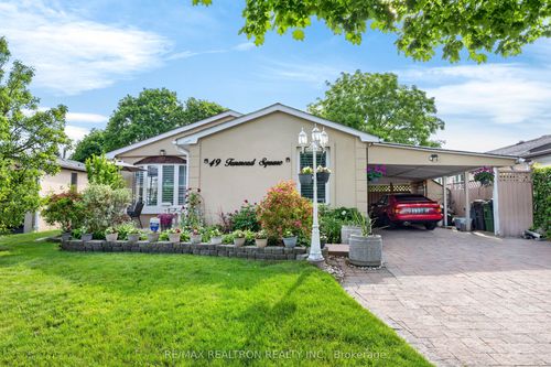 49 Tunmead Sq, Scarborough, ON, M1B1X1 | Card Image