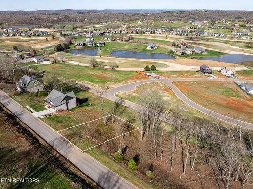 967 Black Cove Ln, Loudon, TN, 37774-2205 | Card Image