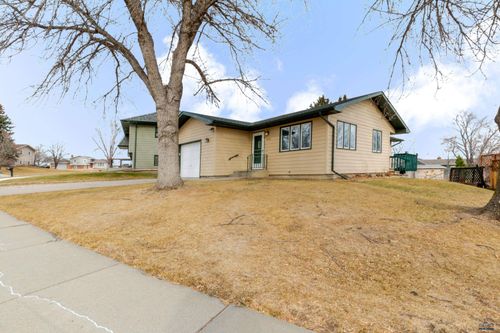 818 Sycamore, Rapid City, SD, 57701 | Card Image