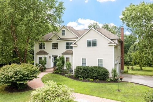 18 Lawrence St, Pepperell, MA, 01463-1006 | Card Image
