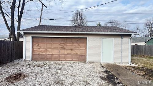 2169 E North Grand Ave, Grandview, IL, 62702-4234 | Card Image