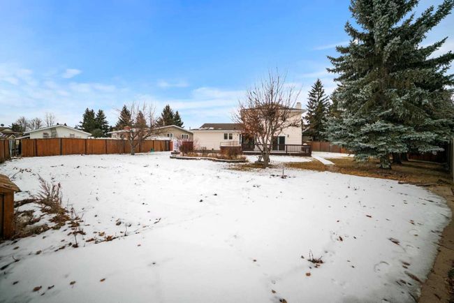6919 42 Avenue, Home with 5 bedrooms, 3 bathrooms and 2 parking in Camrose AB | Image 37