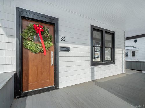 85 Webster Ave, Port Washington, NY, 11050-3219 | Card Image