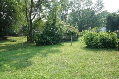 Vacant Leona Drive, Redford Charter Township, MI, 48239 | Card Image