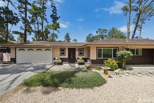 4052 Costado Rd, Pebble Beach, CA, 93953-3083 | Card Image