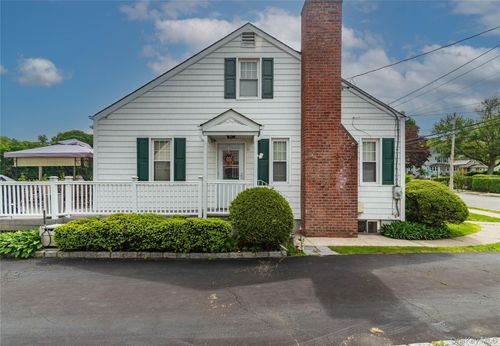 964 Pemart Ave, Peekskill, NY, 10566-2210 | Card Image