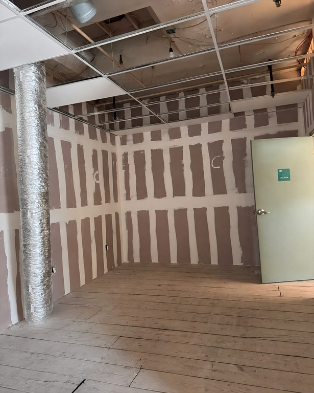 Commercial Lease in Somerville 4