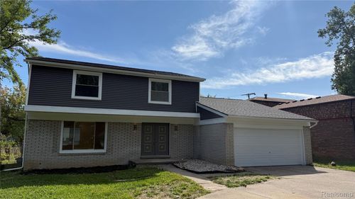 17365 Hilton St, Southfield, MI, 48075-7018 | Card Image