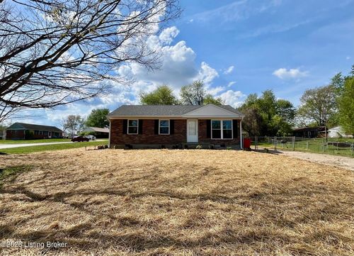 323 Centre Ct, Elizabethtown, KY, 42701-9338 | Card Image