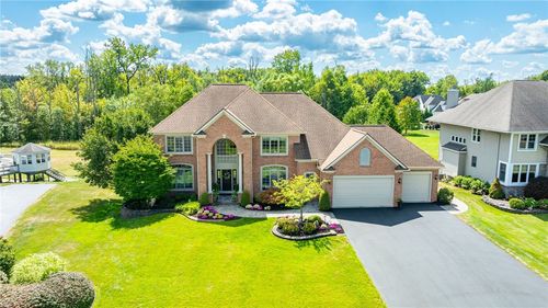 3 Brunson Way, Penfield, NY, 14526-2848 | Card Image
