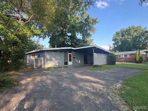 6736 Bitteroot Lane, Berkeley, MO, 63134 | Card Image