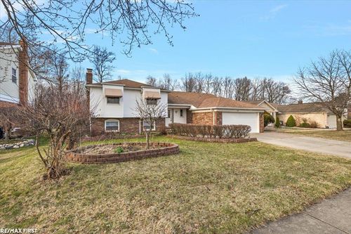 1831 N Lake Dr, Troy, MI, 48083-5382 | Card Image