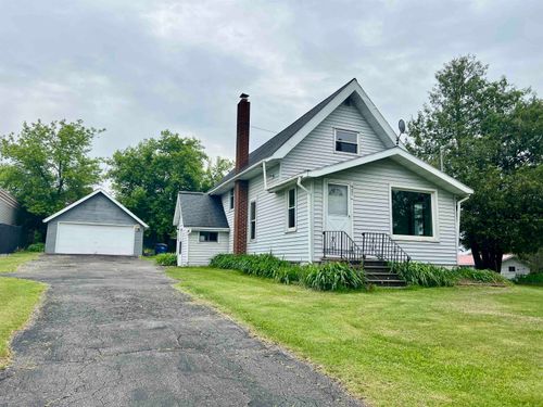 400 N Genesee St, Wittenberg, WI, 54499-9152 | Card Image