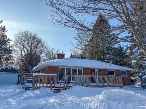 155 Kunopaski Rd, Renfrew, ON, K7V3Z7 | Card Image