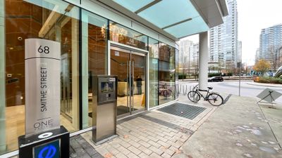 1502 - 68 Smithe St, Condo with 1 bedrooms, 1 bathrooms and null parking in Vancouver BC | Image 2