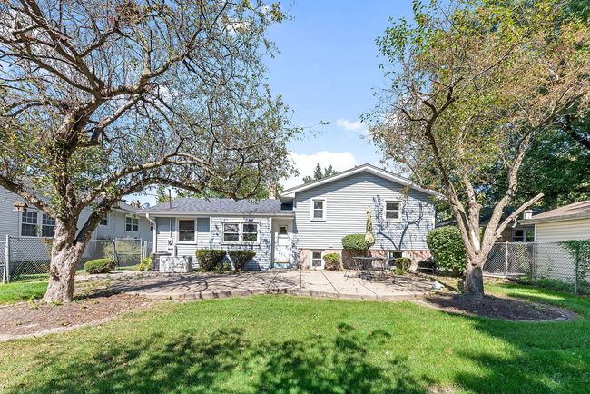 9408 Fran Lin Pkwy, House other with 3 bedrooms, 2 bathrooms and 2 parking in Munster IN | Image 23