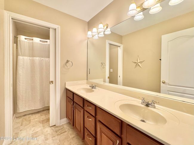 2nd floor full bathroom | Image 33