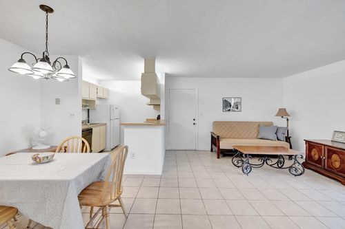 l3-111-9460 S Belfort Cir, Tamarac, FL, 33321-1860 | Card Image