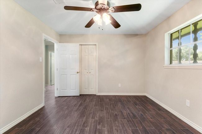 5003 Camden Ln, House other with 3 bedrooms, 2 bathrooms and 2 parking in Pearland TX | Image 18