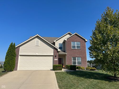 7914 Housefinch Ln, Indianapolis, IN, 46239-8004 | Card Image
