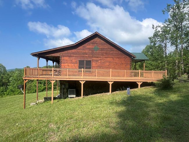 198 F S T Ln, House other with 3 bedrooms, 3 bathrooms and null parking in Fancy Gap VA | Image 34