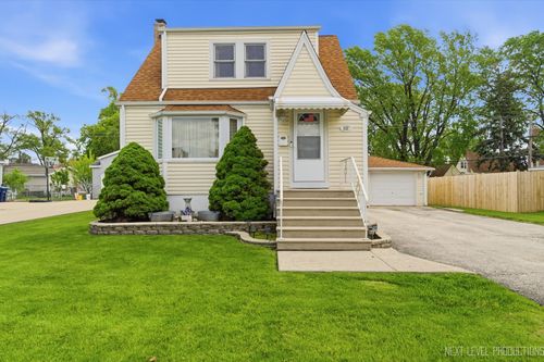 111 S Roy Ave, Northlake, IL, 60164-2533 | Card Image