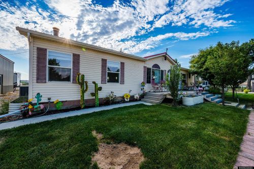 200 2nd St, Kaycee, WY, 82639-5018 | Card Image