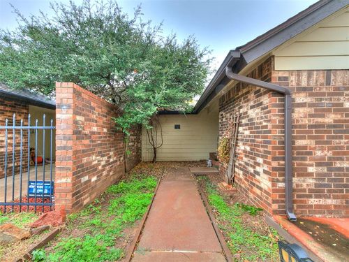 apt-a4-9524 Westgate Rd, Oklahoma City, OK, 73162-6253 | Card Image