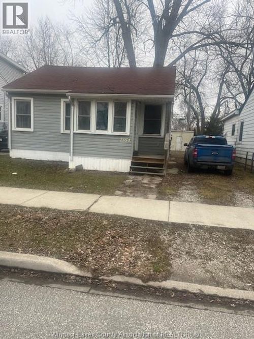 2354 Marentette, Windsor, ON, N8W2C3 | Card Image