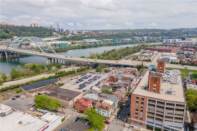 2113 Wharton St, House other with 3 bedrooms, 2 bathrooms and null parking in Pittsburgh PA | Image 33