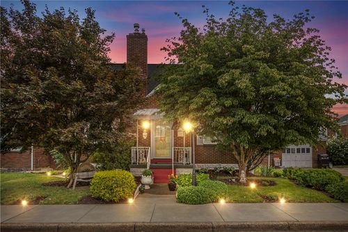 220 S Allen Ave, Donora, PA, 15033-1231 | Card Image