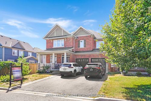 210 Blackwell Cres, Oshawa, ON, L1L0C9 | Card Image