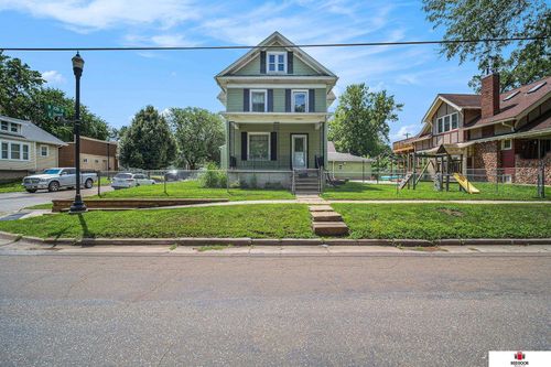 2945 R Street, Lincoln, NE, 68503 | Card Image