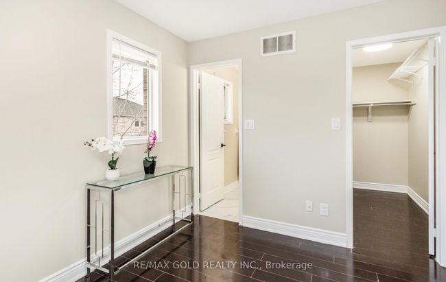 111 Fairhill Ave, House other with 6 bedrooms, 4 bathrooms and 2 parking in Brampton ON | Image 38