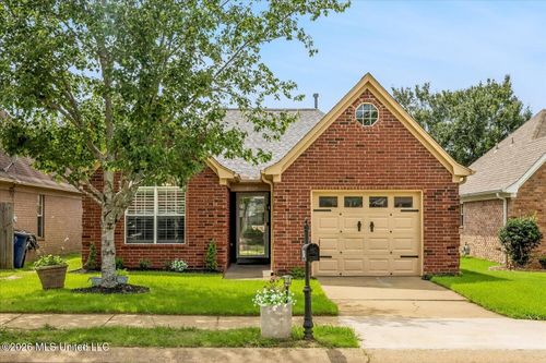 8193 Clubview Dr, Olive Branch, MS, 38654-4191 | Card Image