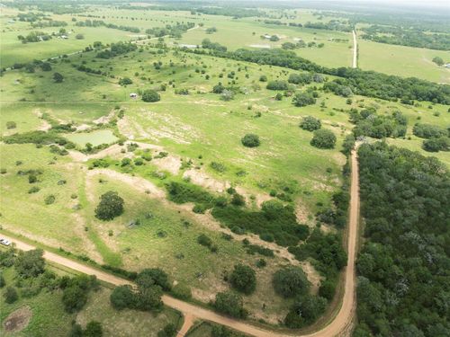 4 County Road 212, Hallettsville, TX, 77964 | Card Image