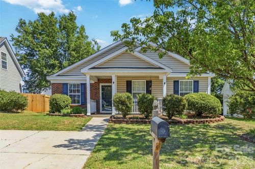 110 Camforth Dr, Mooresville, NC, 28117-6858 | Card Image