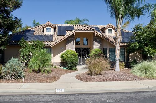 751 Cromwell Avenue, Clovis, CA, 93611 | Card Image