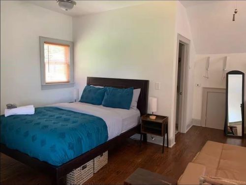 carriage-house-2284 Cottage Grove Avenue Se, Atlanta, GA, 30317 | Card Image