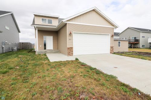 3112 38th Ave S, Moorhead, MN, 56560-6039 | Card Image
