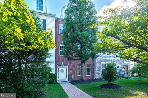 709 Observatory Dr, BEAR, DE, 19701-6835 | Card Image