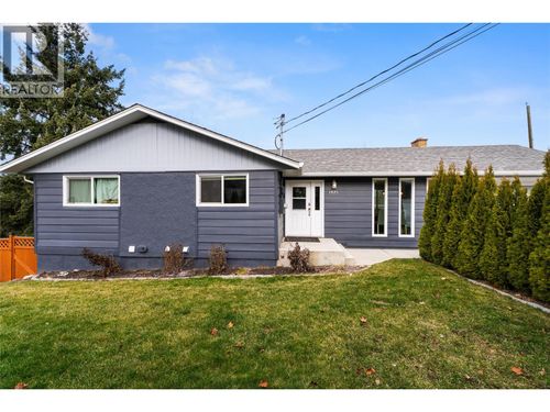 1971 3 Avenue Se, Salmon Arm, BC, V1E1V2 | Card Image